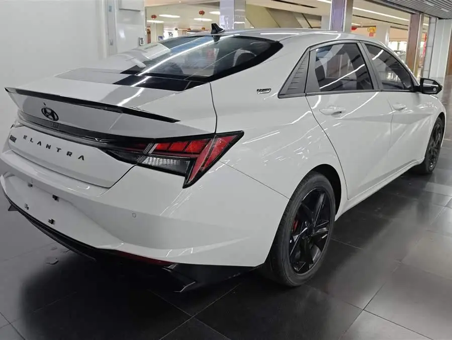 إيلانتر 2022 1.5 لتر CVT النسخة الخاصة بالذكرى العشرين