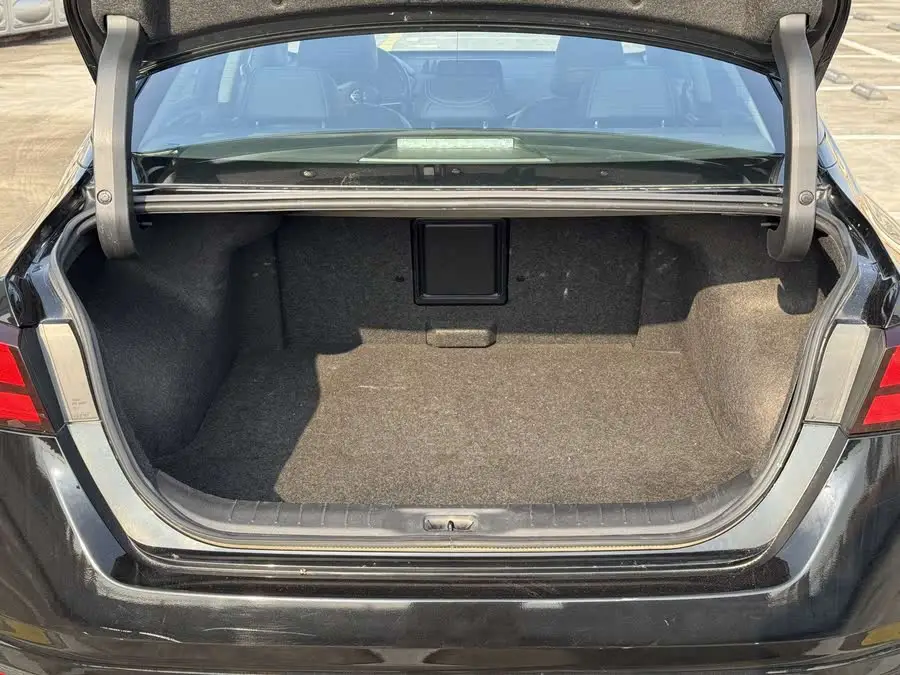 تينّا 2021 2.0L XL إصدار الراحة