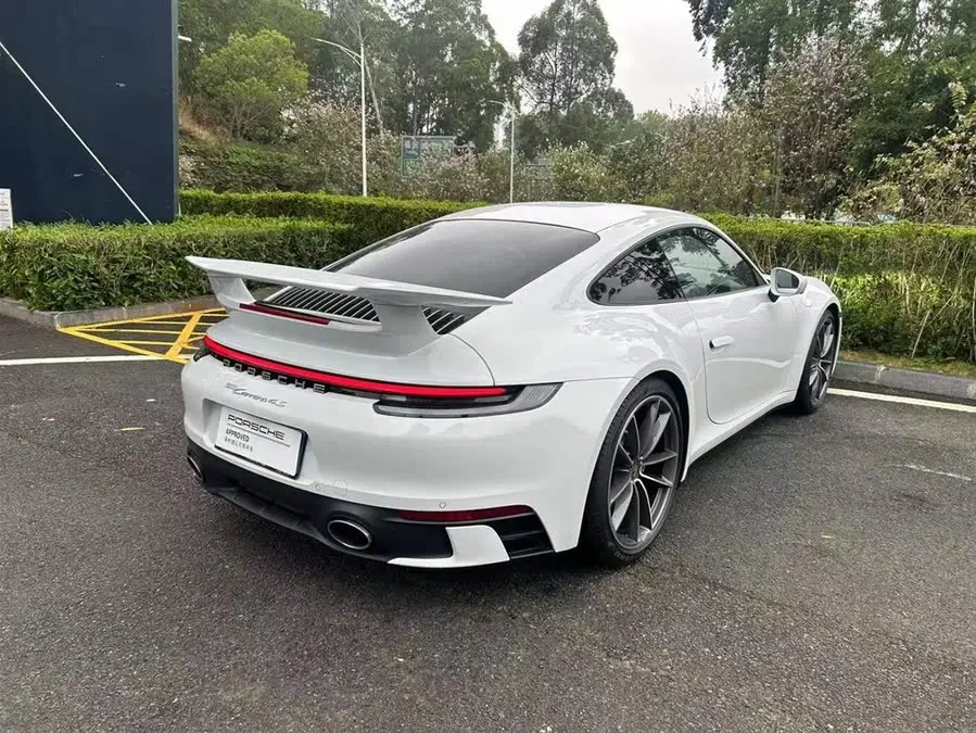 بورش 911 2023 كاريرا 4S 3.0T