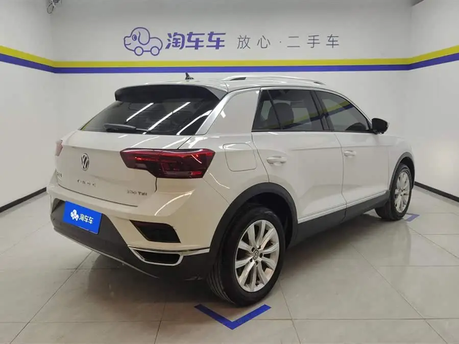 T-ROC 2020 230TSI DSG نموذج الدخول للدفع الثنائي