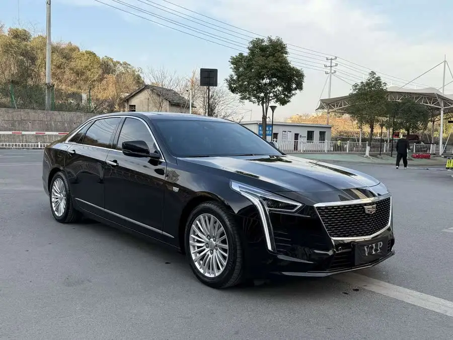 كاديلاك CT6 2022 28T فاخرة