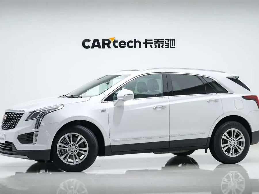 كاديلاك XT5 2022 2.0T فاخرة دفع أمامي