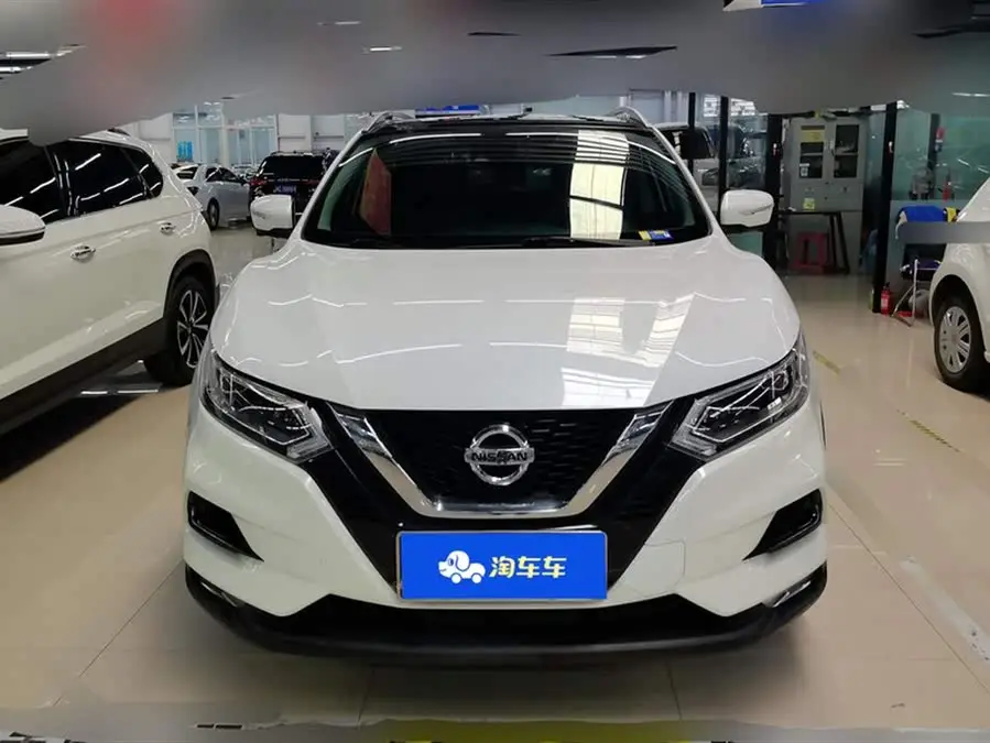 2019 نيسان قاشقاي 2.0 لتر CVT نسخة فاخرة