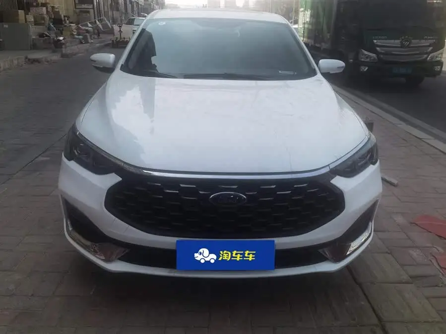 Ford Focus 2021 1.5L Automatic Diamond Edition