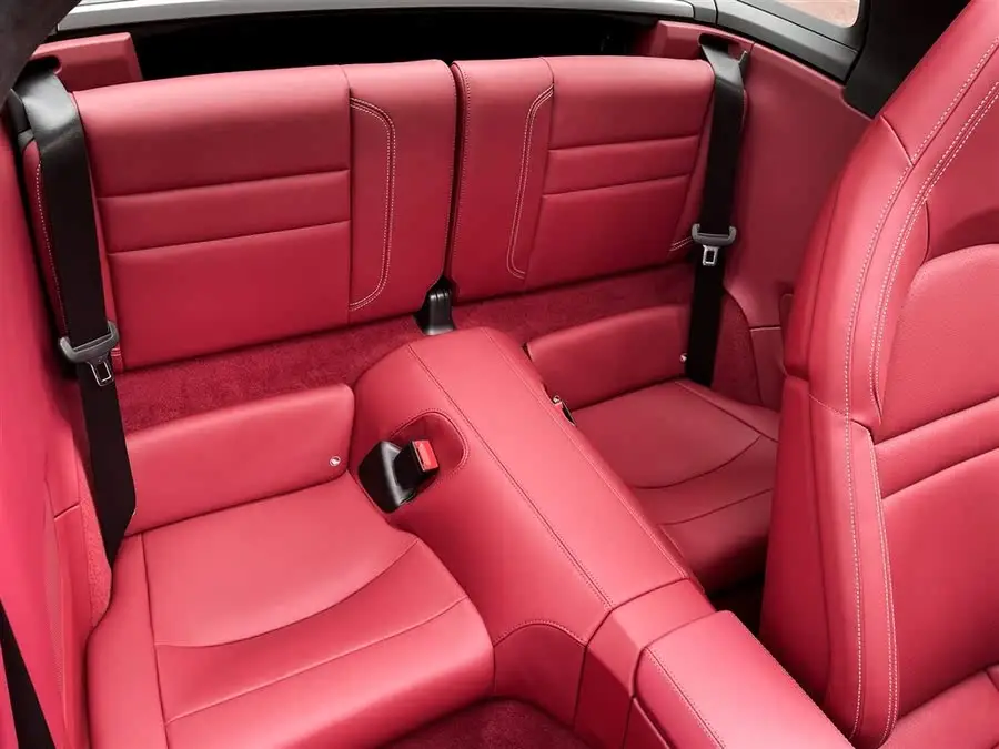 بورش 911 2023 طراز تارغا 4 3.0T