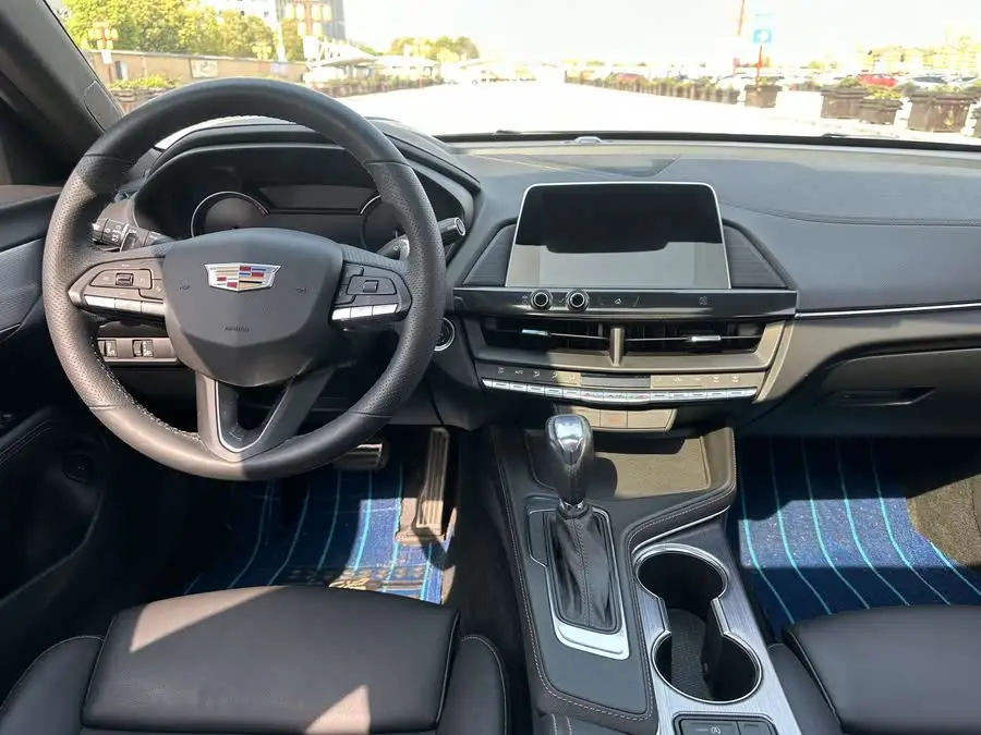 Cadillac CT4 2022 28T Luxury