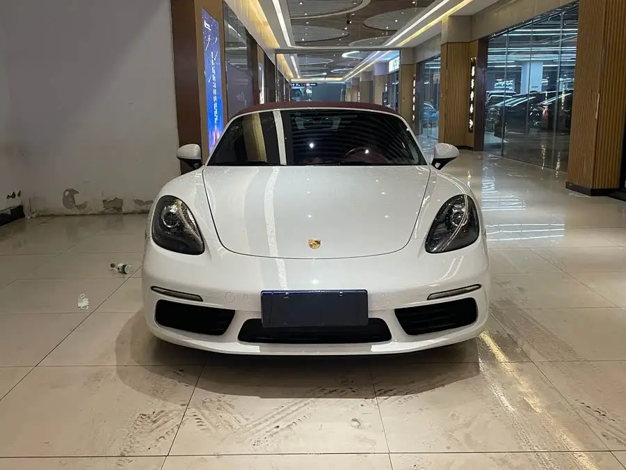 Porsche 718 2020 Model Boxster 2.0T
