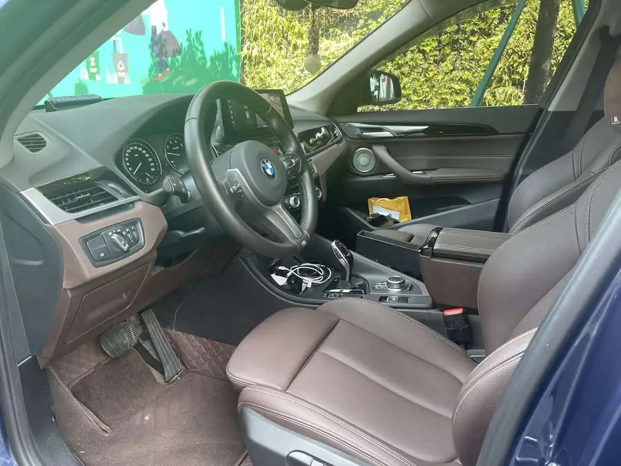 BMW X1 2021 sDrive25Li Leading Model