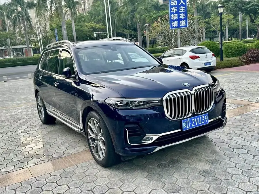 بي إم دبليو X7 2022 xDrive40i حزمة فاخرة