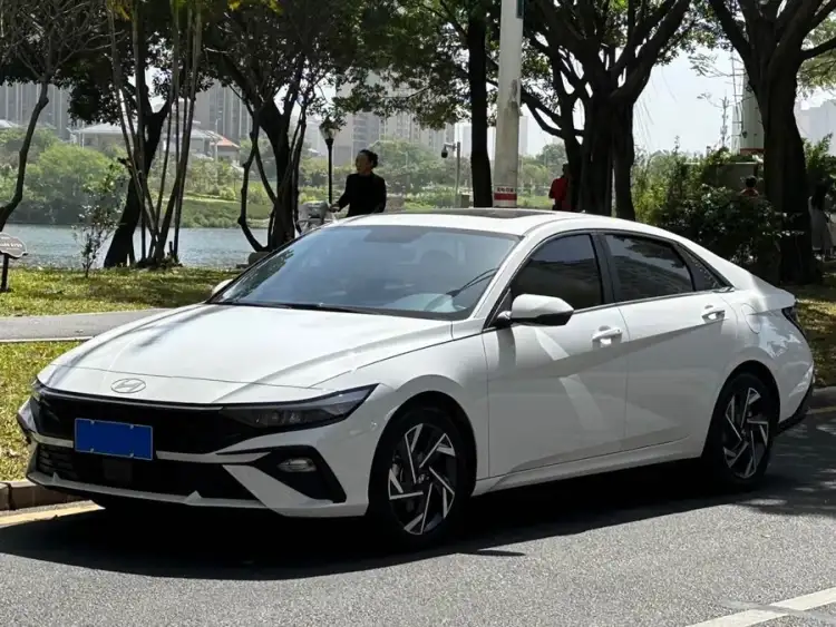 Elantra 2023 1.5L CVT GLX Elite