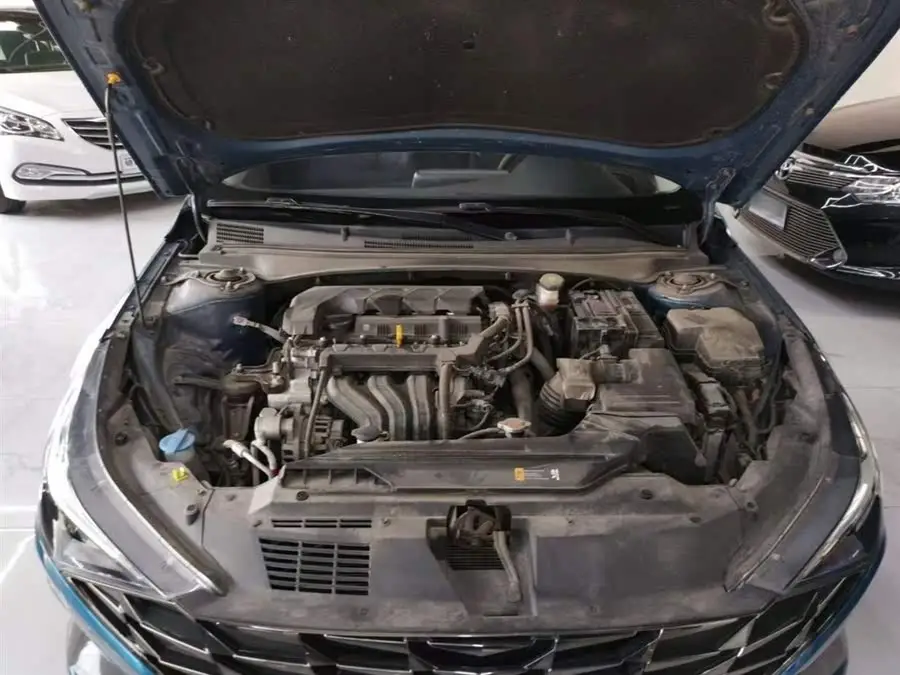 2021 هيونداي إيلانتر 1.5 لتر CVT LUX