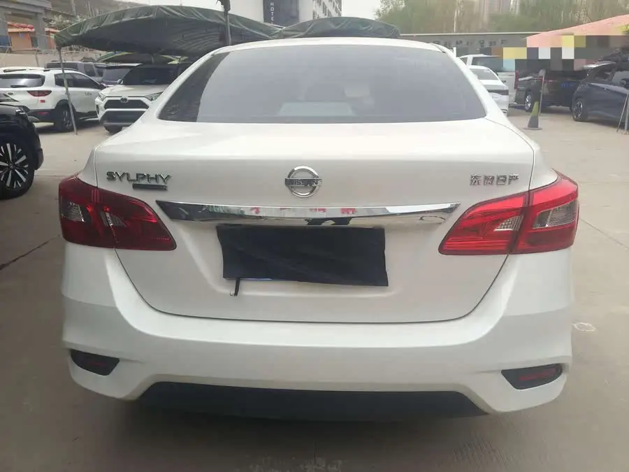 2021 نيسان سيلفي كلاسيك 1.6XL CVT الفاخرة