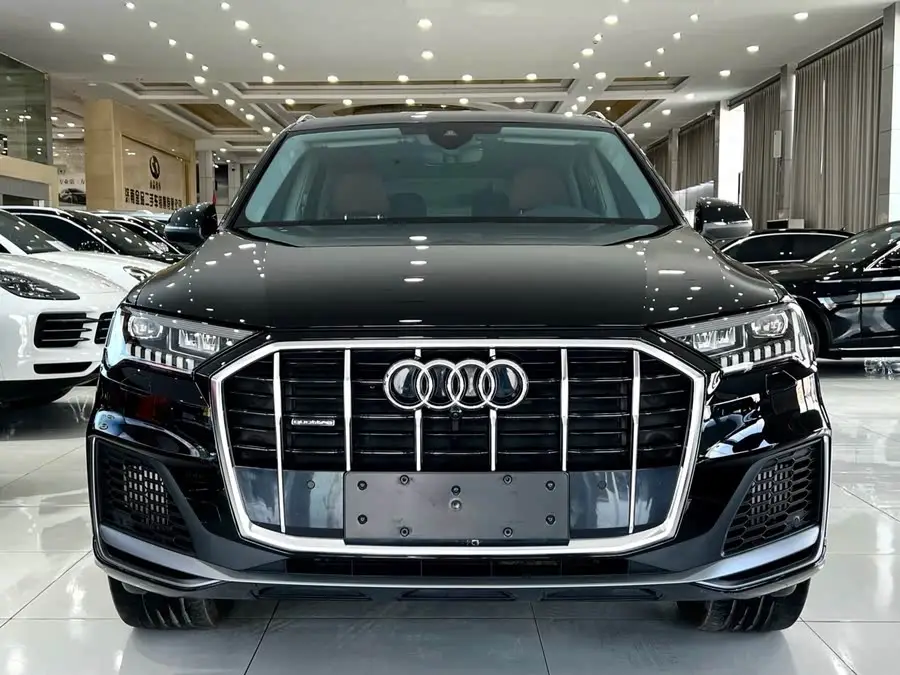 Audi Q7 2023 55 TFSI quattro S line Sport