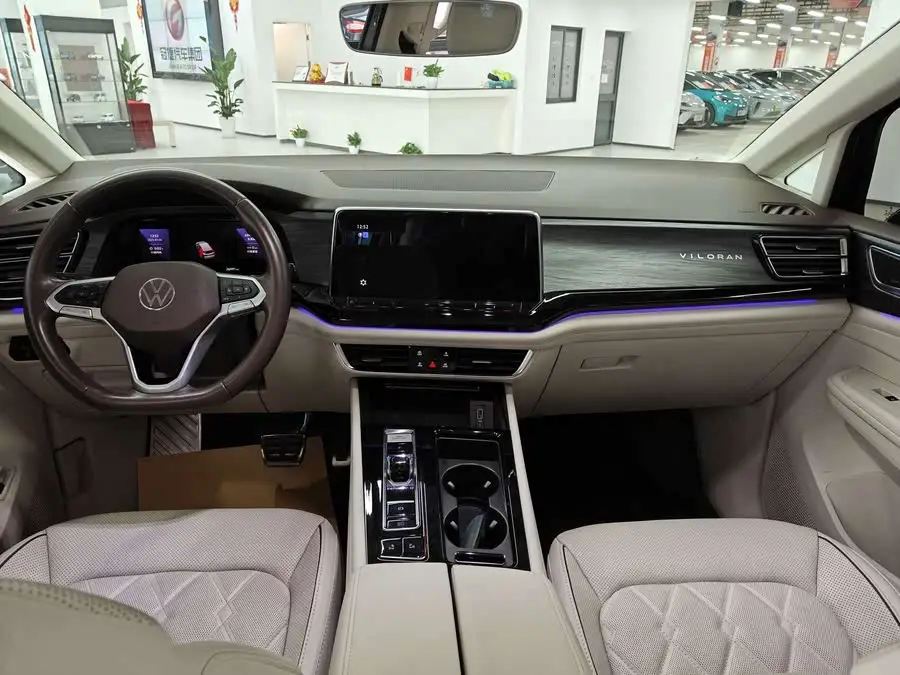 Volkswagen Viloran 2022 380TSI Flagship