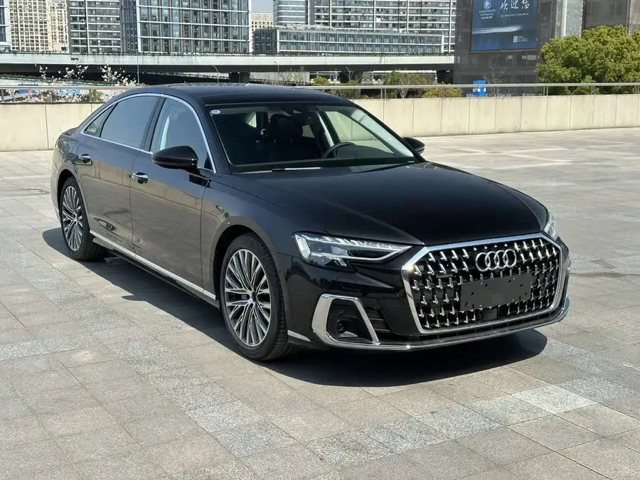 أودي A8 2025 A8L 50 TFSI quattro الفاخرة