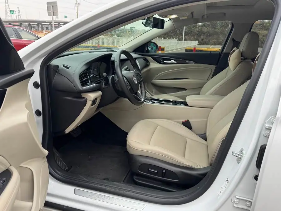 بيوك ريجال 2020 552T النخبة