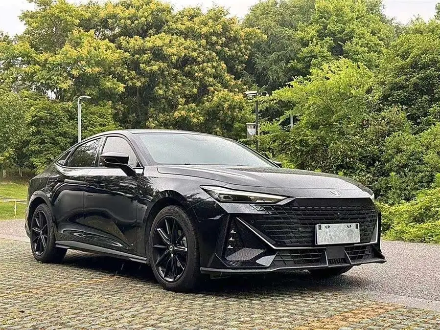 Changan UNI-V 2022 1.5T Sport Edition