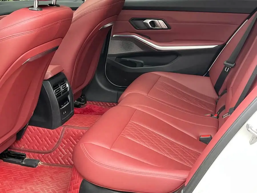 بي إم دبليو i3 2022 eDrive 35 L