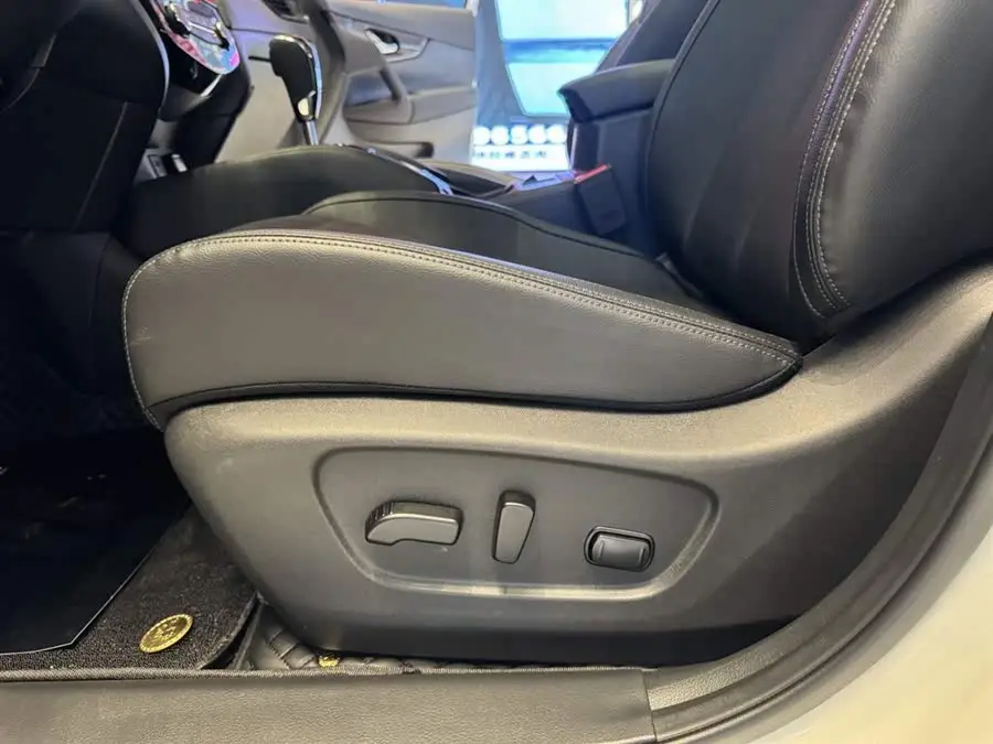 X-Trail 2022 2.0L Two-Wheel Drive Intelligent Enjoyment Version