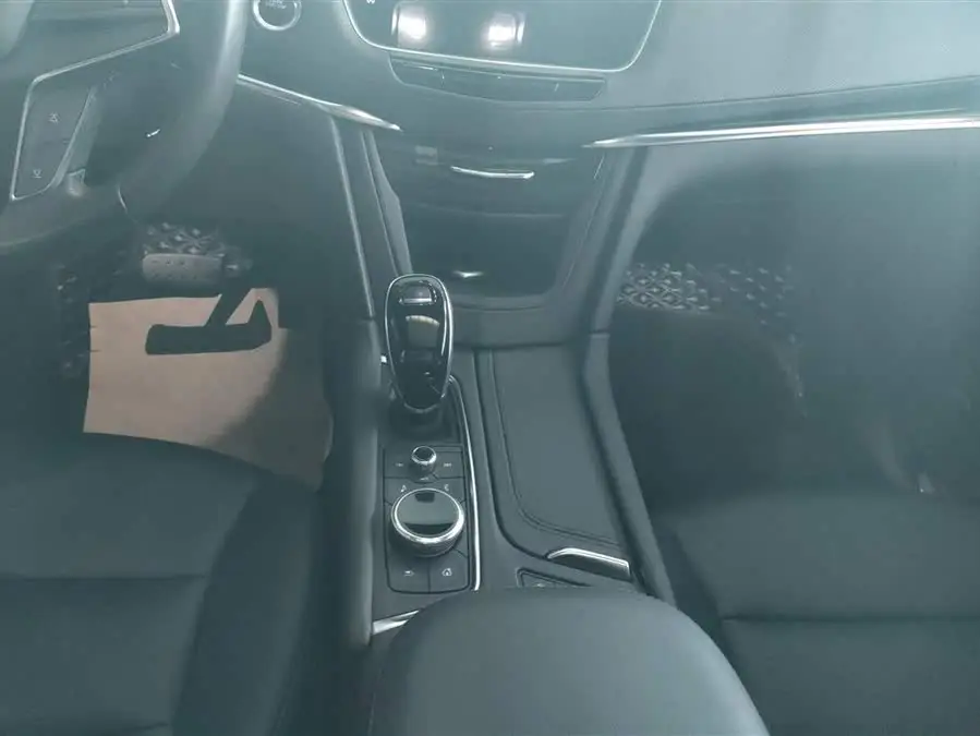 Cadillac XT5 2022 2.0T Luxury FWD