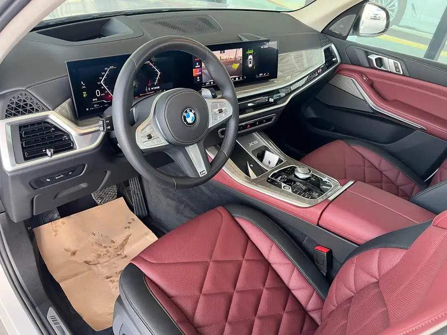 BMW X5 2023 xDrive 30Li Luxury M Sport Package