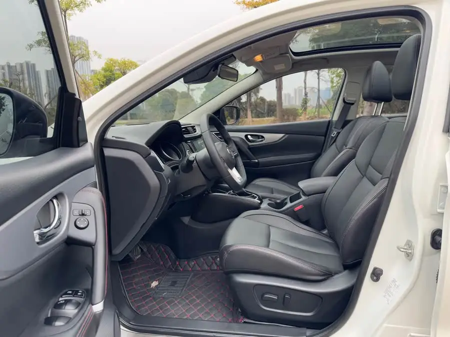 2021 نيسان إكس-تريل 2.0 لتر CVT الفاخرة