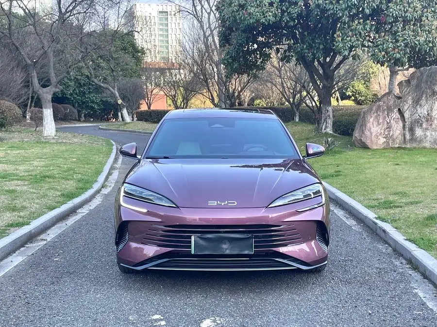 ختم 2023 DM-i 1.5T 121 كم فئة علمية