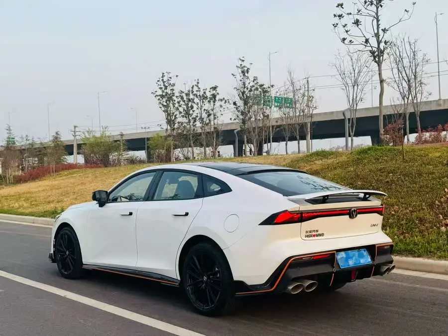 Changan UNI-V 2023 1.5T Sport Version