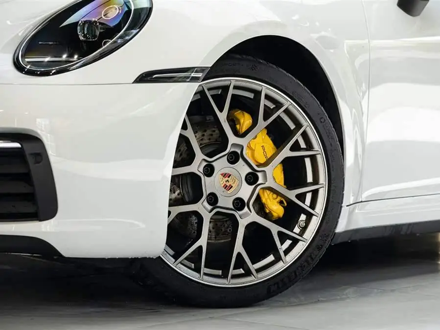 بورش 911 2023 كاريرا 3.0T