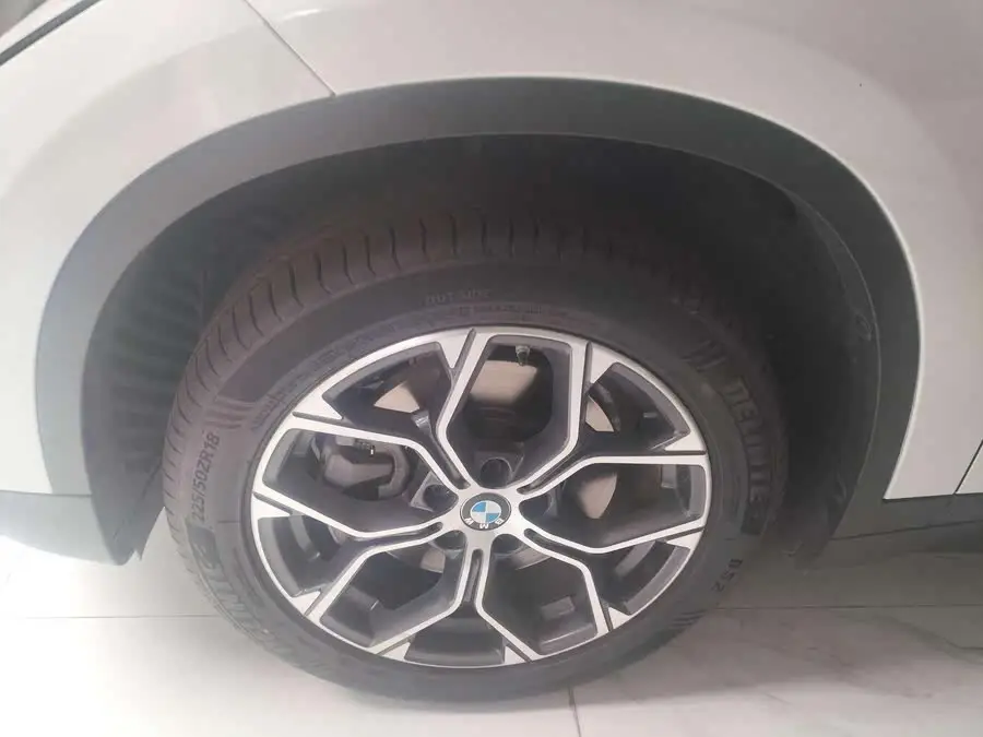 بي إم دبليو X1 2021 sDrive25Li الإصدار المتقدم