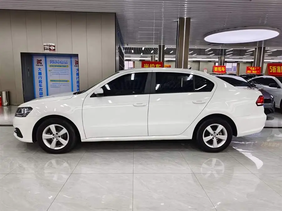 2019 فولكس فاجن لافيدا لانش 1.5 لتر نسخة أوتوماتيكية أنيقة الوطنية VI