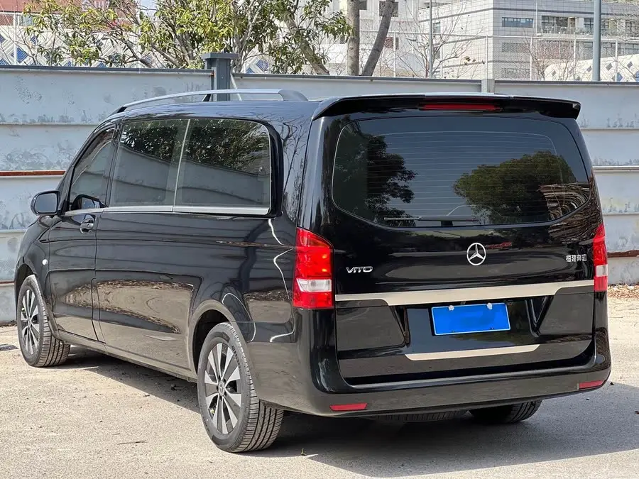 فيديو 2021 2.0T النسخة المتميزة 7 مقاعد