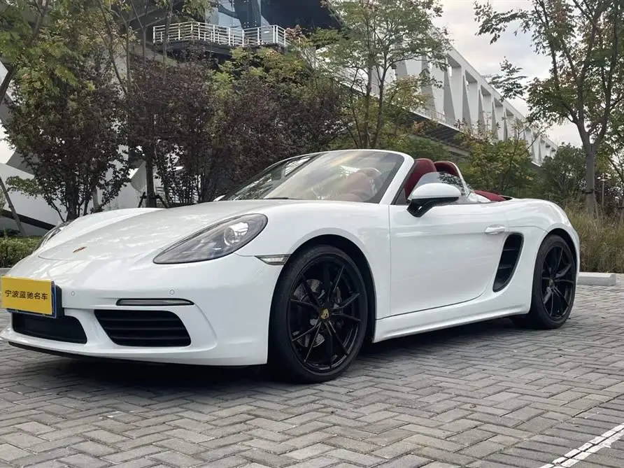 Porsche 718 2020 Model Boxster 2.0T