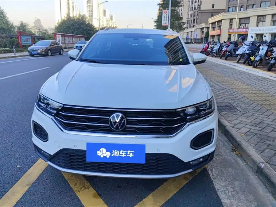 2021 T-ROC 280 TSI DSG الدفع الرباعي الفاخر الذكي