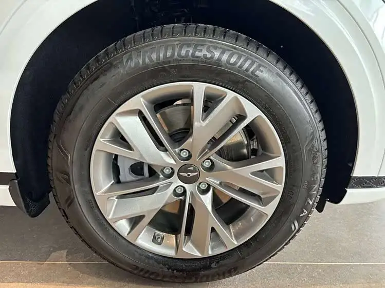 Genesis GV70 2023 2.5T Luxury RWD