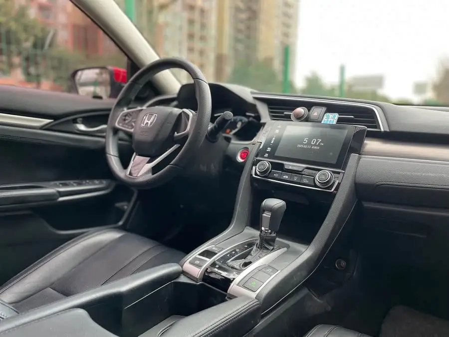 2019 Honda Civic 220TURBO CVT Sport Version National V