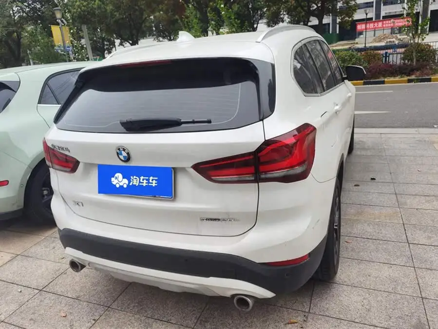 بي إم دبليو X1 2020 sDrive20Li البريستيج