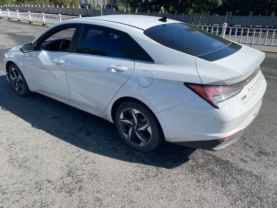 إيلانتر 2022 1.5L CVT GLX النخبة