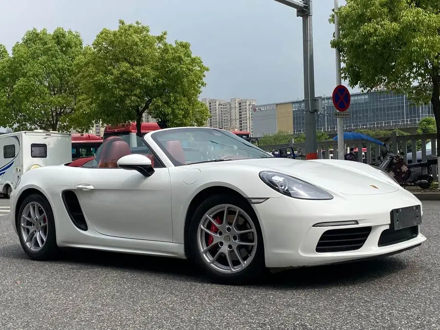Porsche 718 2020 Model Boxster 2.0T