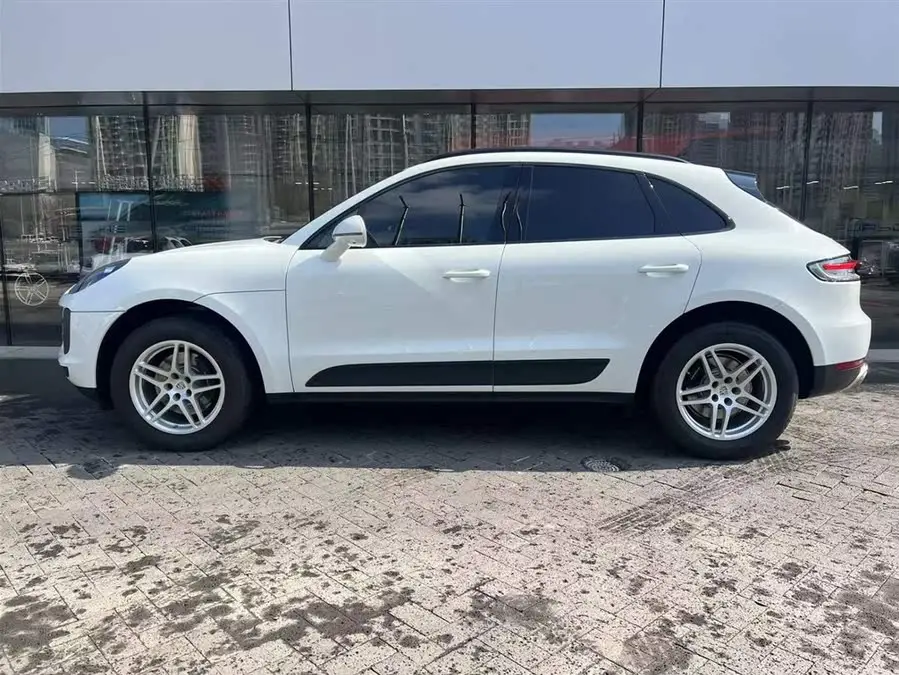 2021 Macan 2.0T