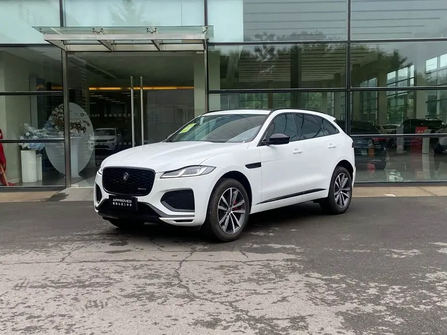 Jaguar F-PACE 2024 P250 R-Dynamic SE