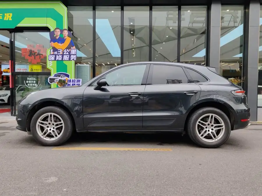 2021 Macan 2.0T
