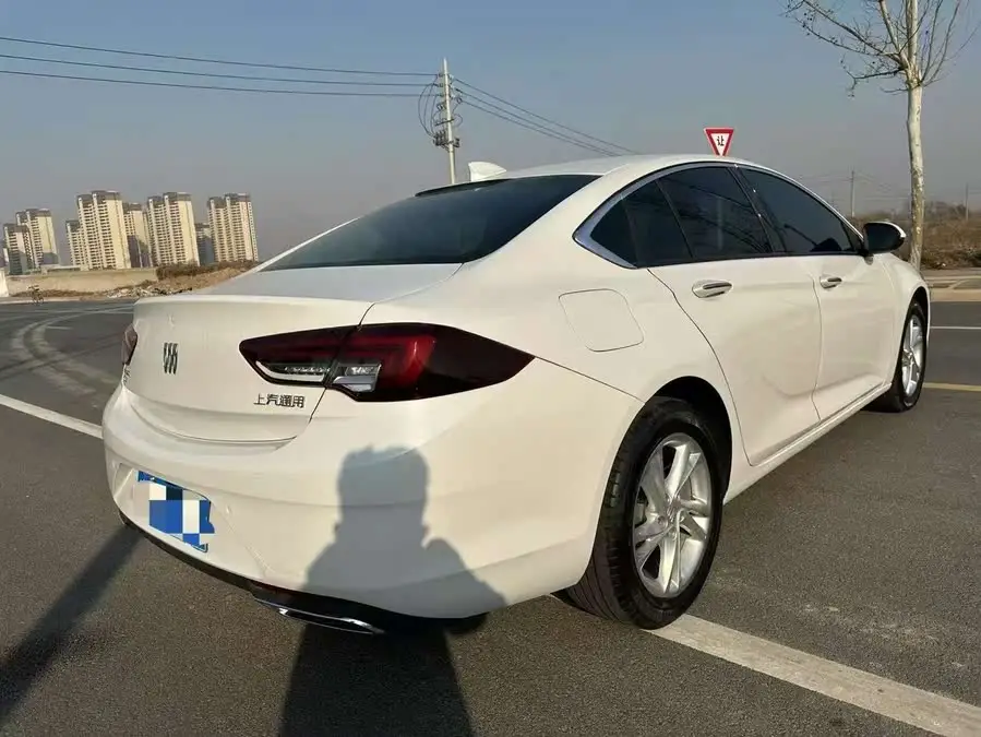 بيوك ريجال 2023 552T النسخة الذكية