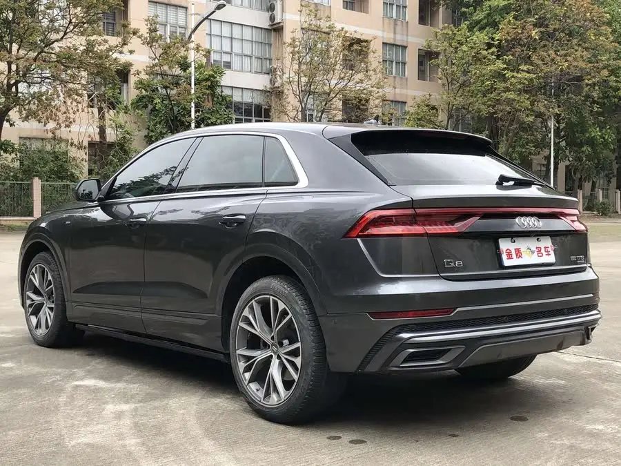 أودي Q8 2019 55 TFSI الفاخرة الديناميكية
