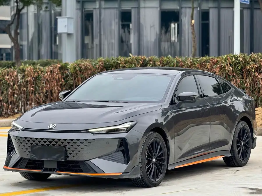 Changan UNI-V 2024 1.5T Premium Sport Version