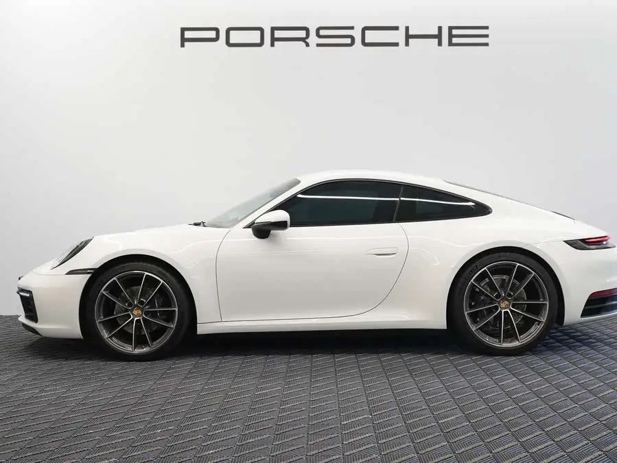 بورش 911 2023 كاريرا 3.0T