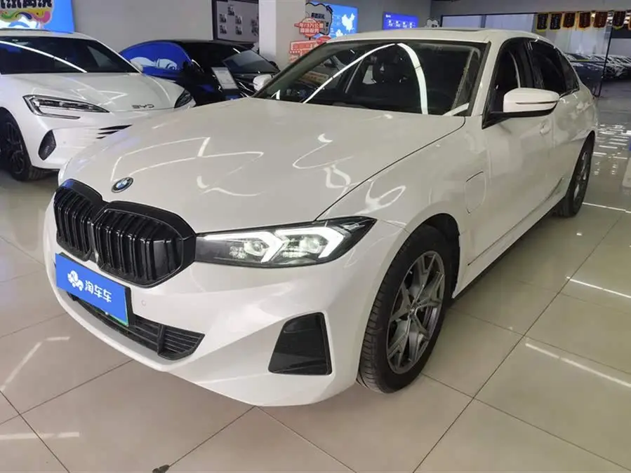 بي إم دبليو i3 2024 eDrive 35 L