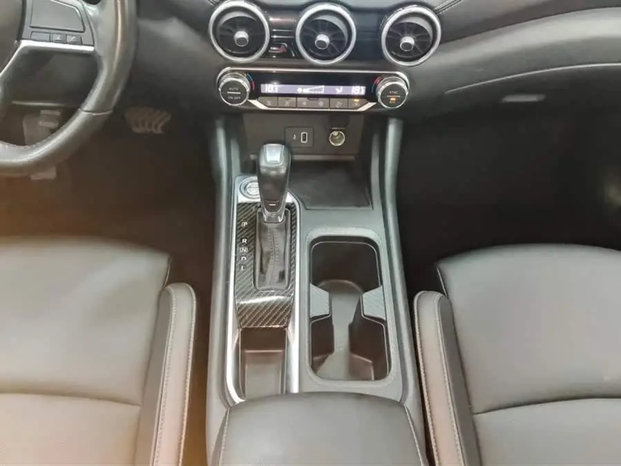 نسخة استمتاع XL CVT 1.6L نيسان سيلفي 2021