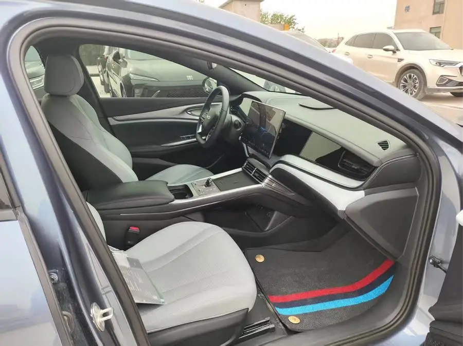 Sealion 2024 Glory Edition DM-i 1.5L 121km Elite Model