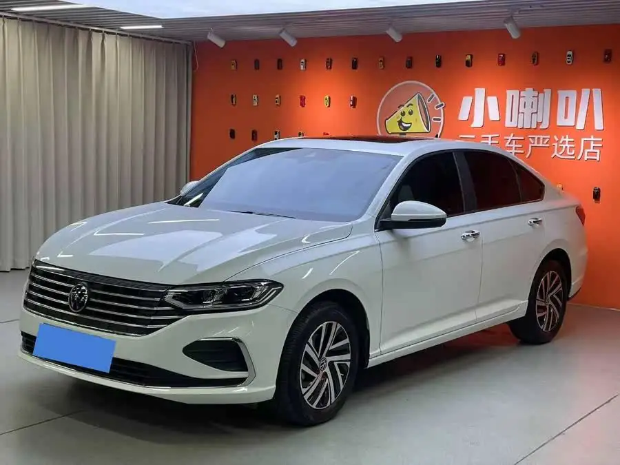 2024 لافيدا 300TSI DSG النسخة الكاملة